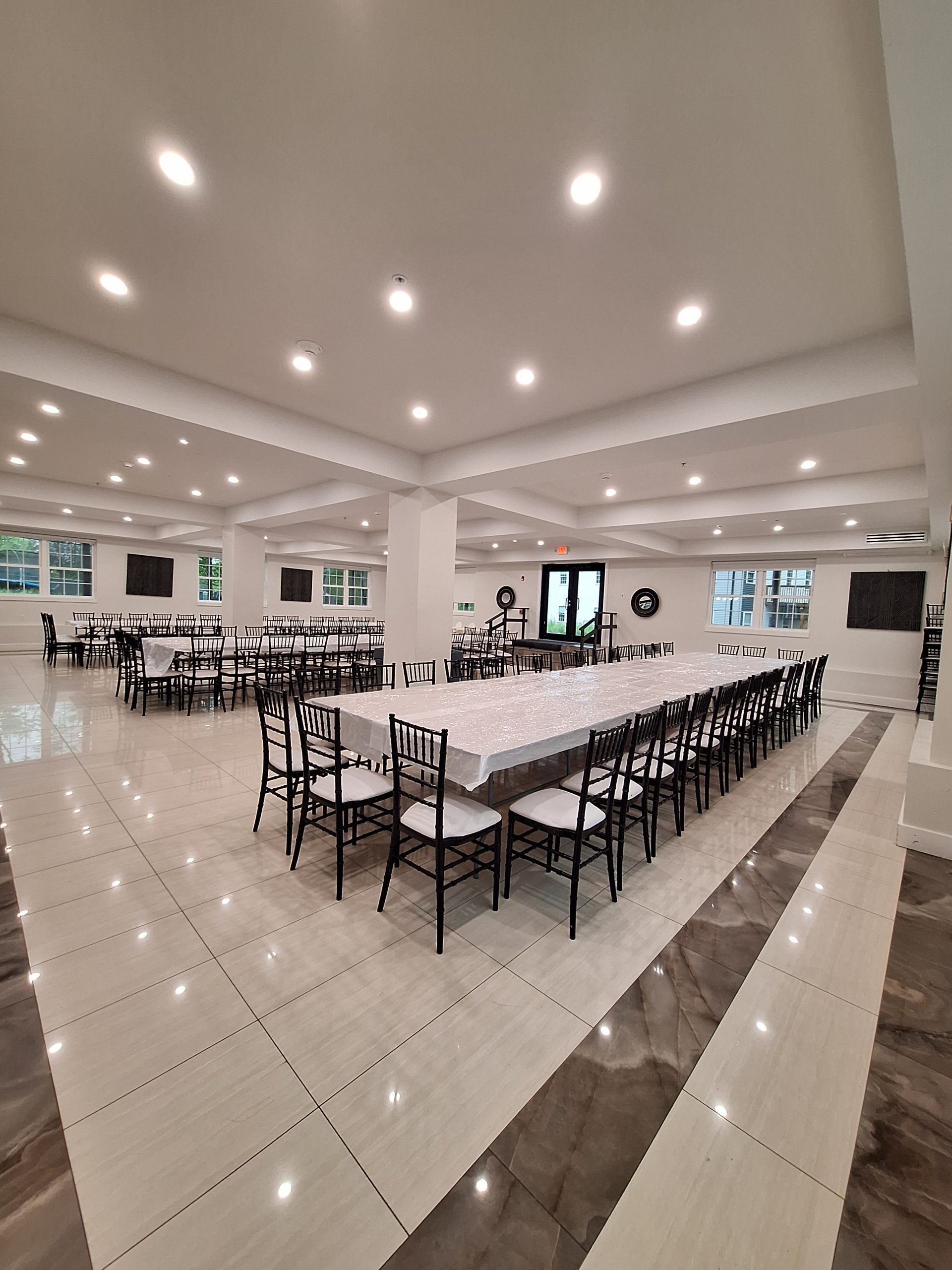 Hillcrest Manor photo 2